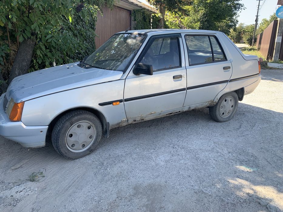 Продам Заз славута 2005 г 1.2 карбюратор