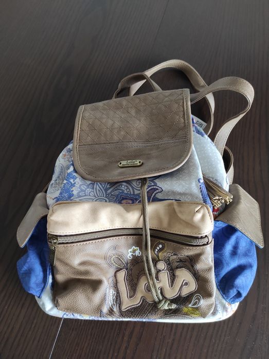 Mochila Lois - nova com etiqueta