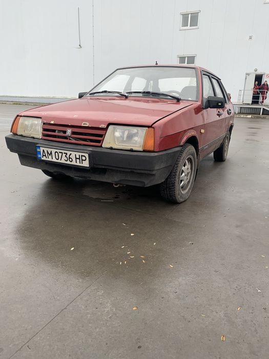 В продаж ВАЗ 21099