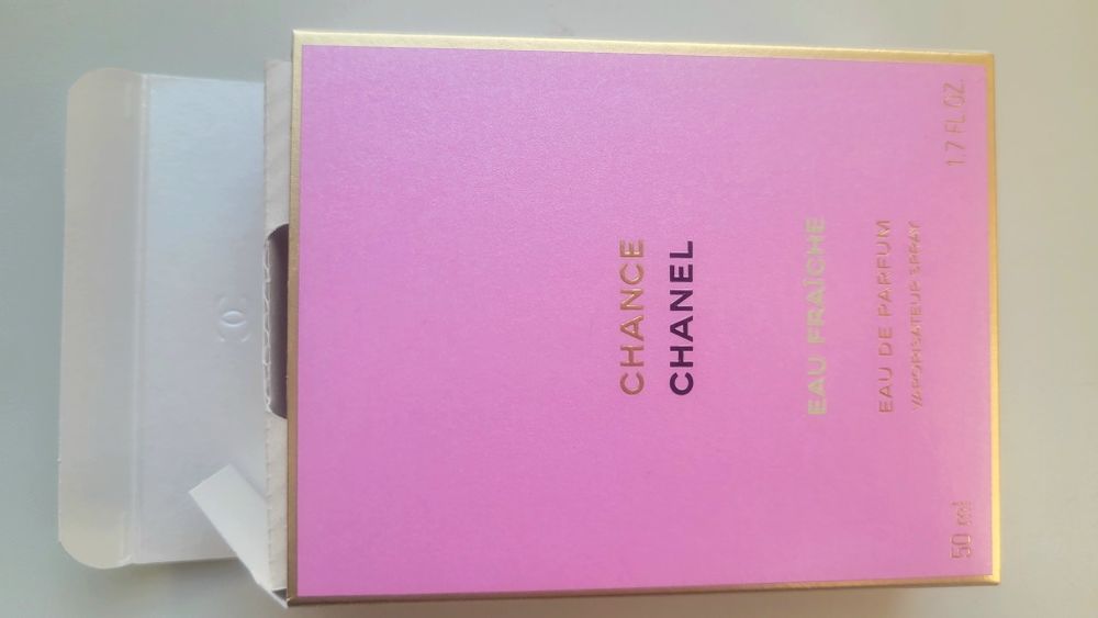 Opakowanie kartonowe po flakonie po perfumach