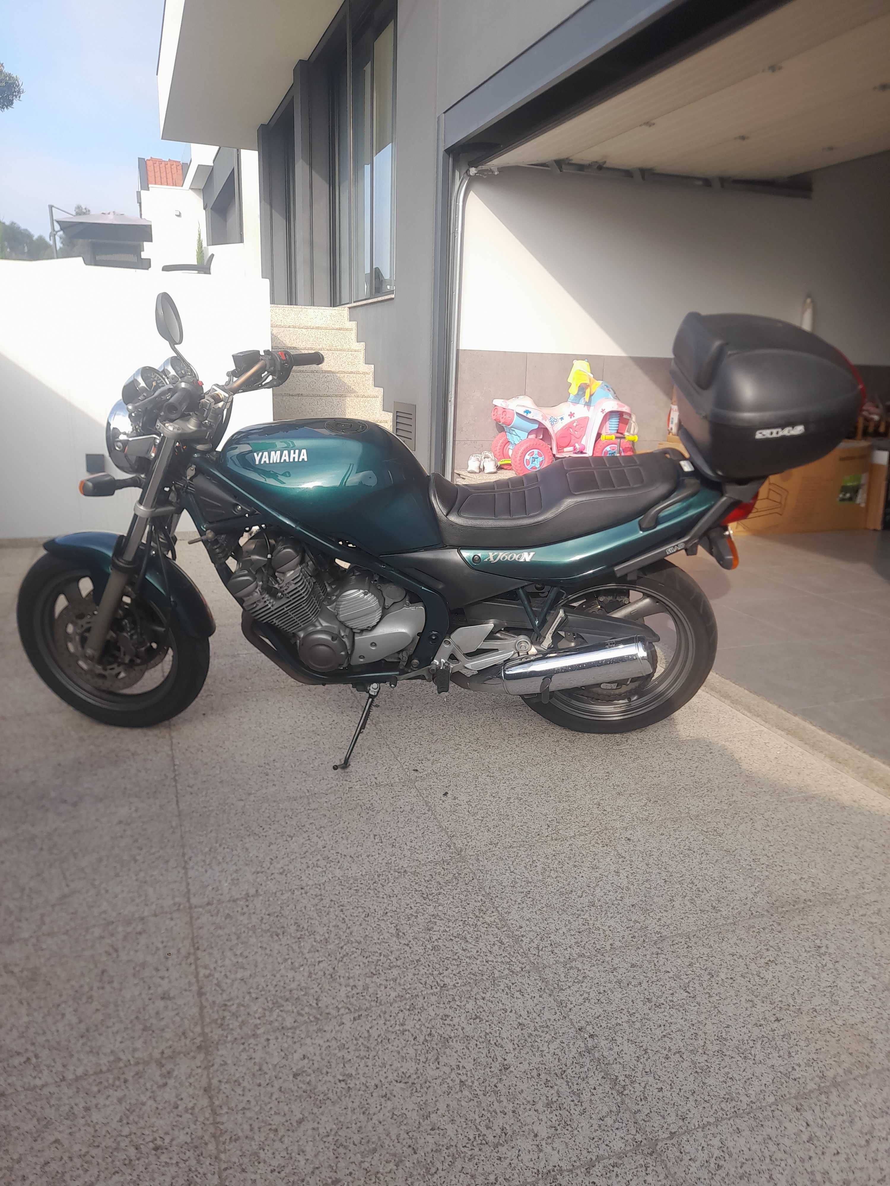 Yamaha xj600 poucos kms