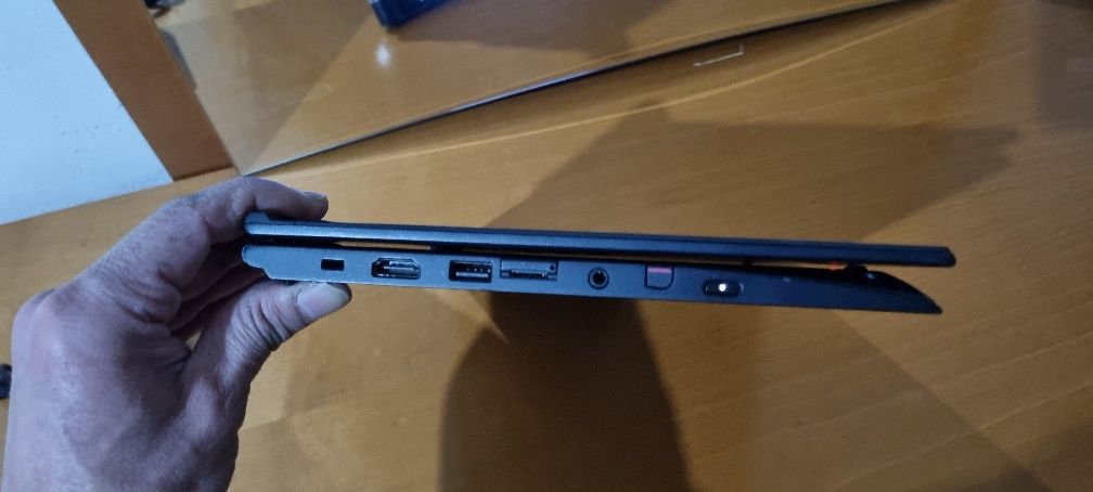 Lenovo yoga x380 ecrã tatil i5 8th 8gb DDR4 nvme 256gb win11