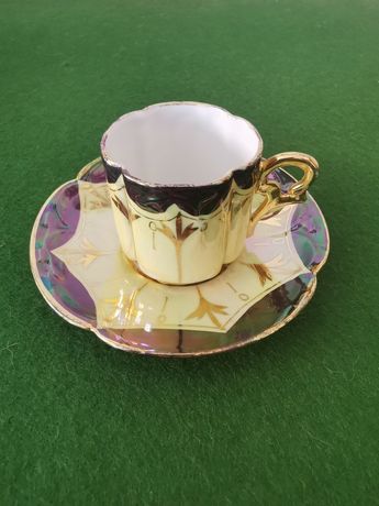 Chávena de café em porcelana europeia