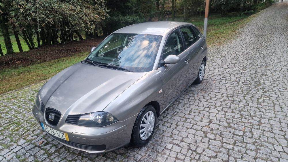 Seat ibiza 1.2 12V 70Cv gasolina
Ano 2004/01 Nacional