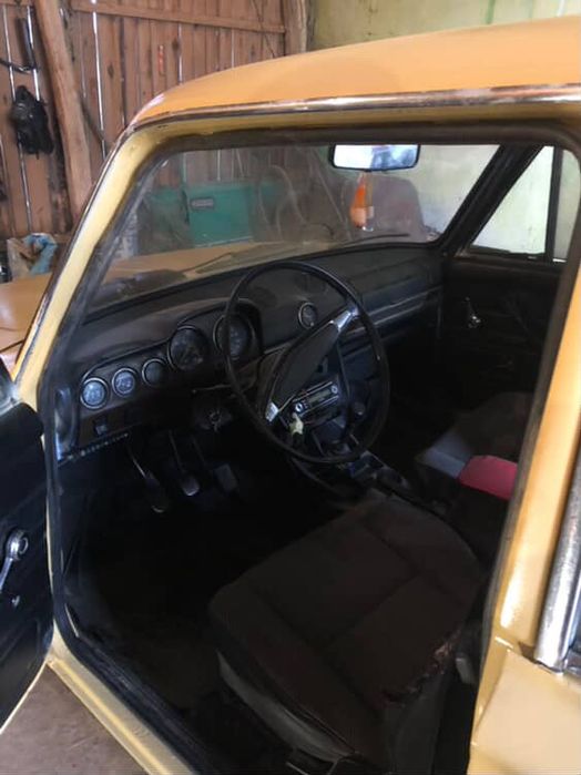 В продажі ваз 2106