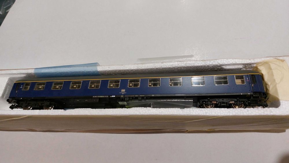 Zestaw 3 wagonów DB roco oświetlenie dcc używane