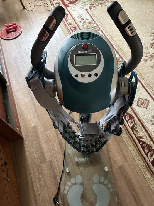 Вибромасажер HouseFit HM 30032. Для всього тіла і окремих зон