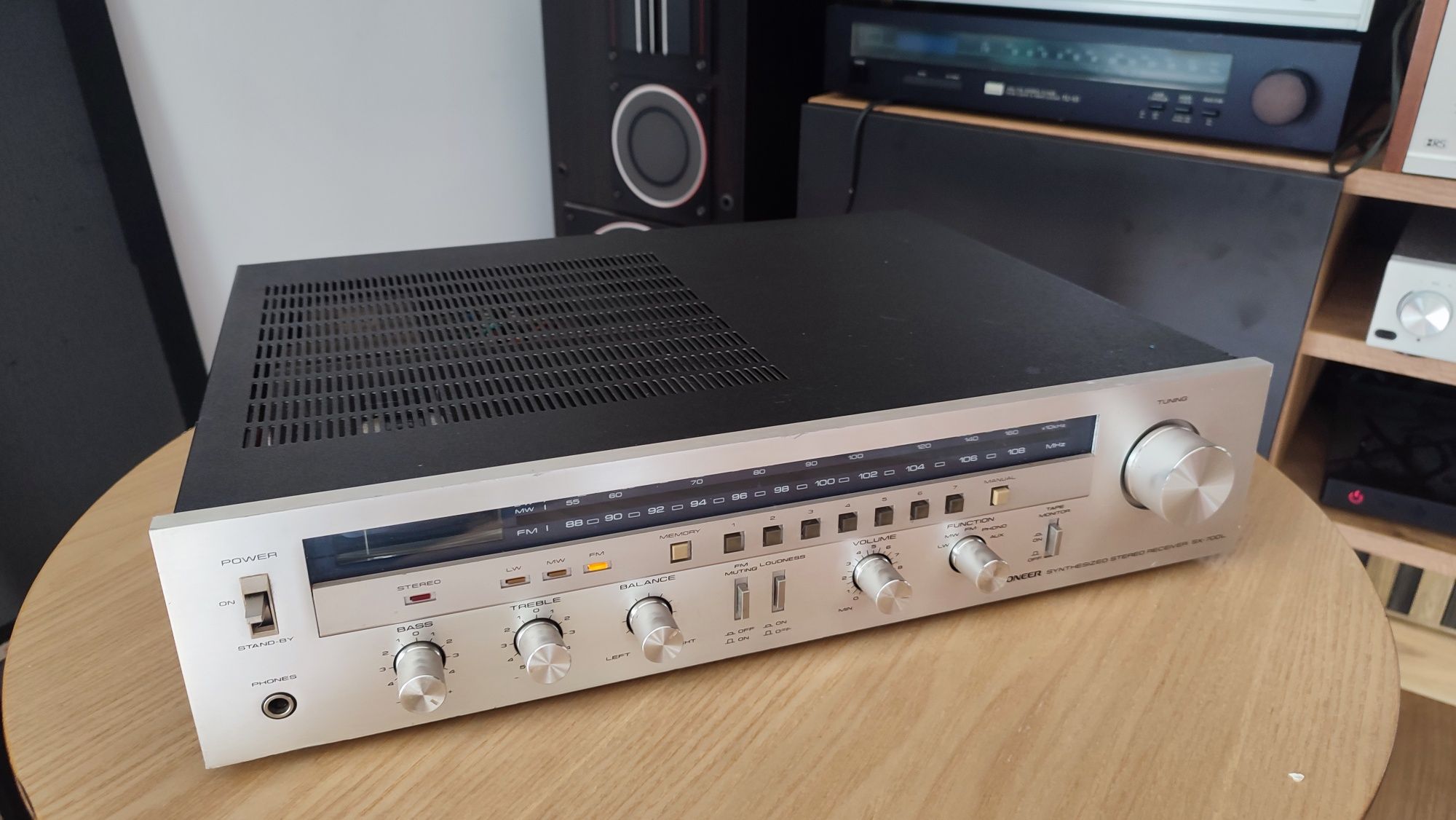 Pioneer SX 700L Amplituner