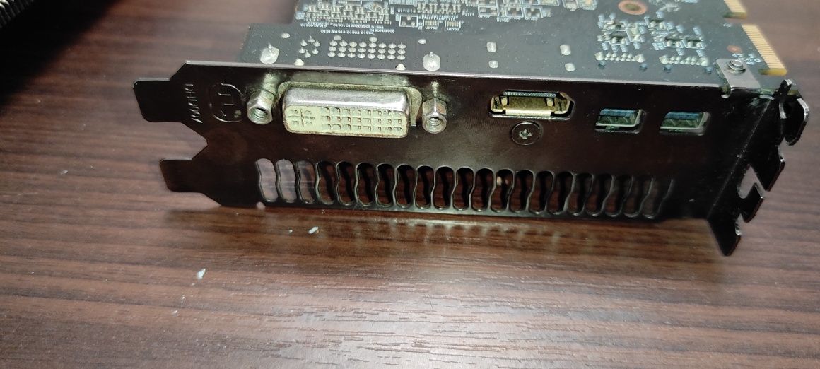 Неробоча відеокарта r9 280x 3g windforce