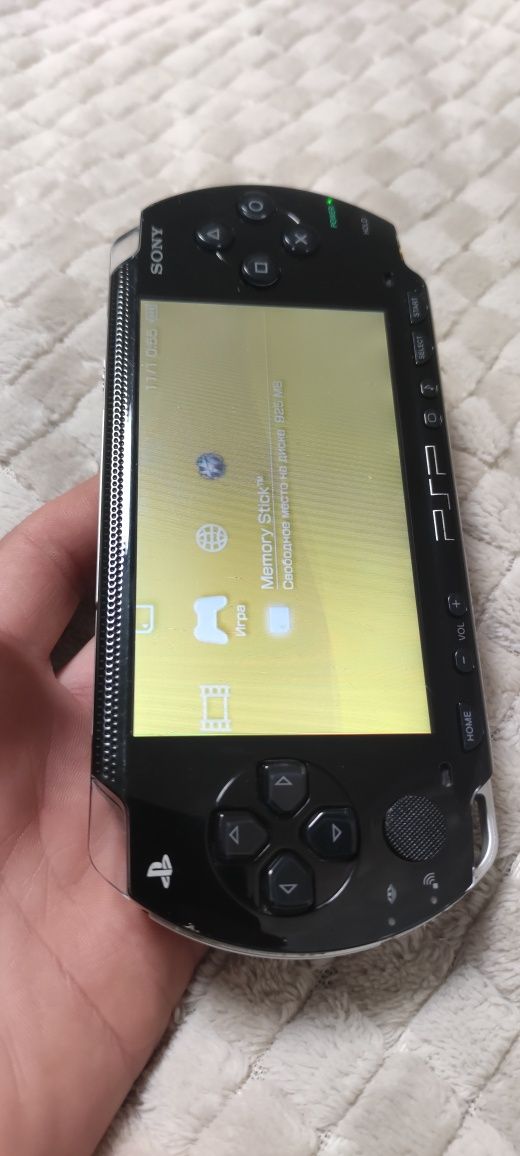 Sony portable PSP 1004