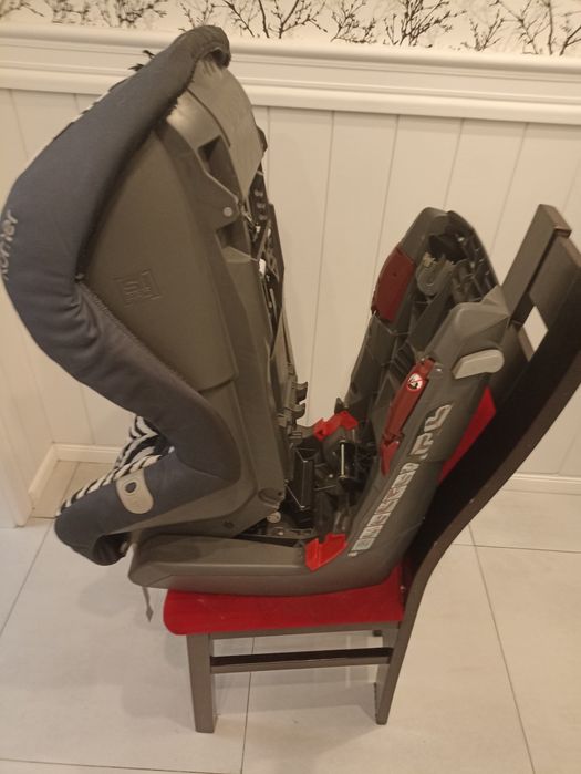 Fotelik samochodowy Britax & Romer King Plus Smart Zebra 9-18Kg