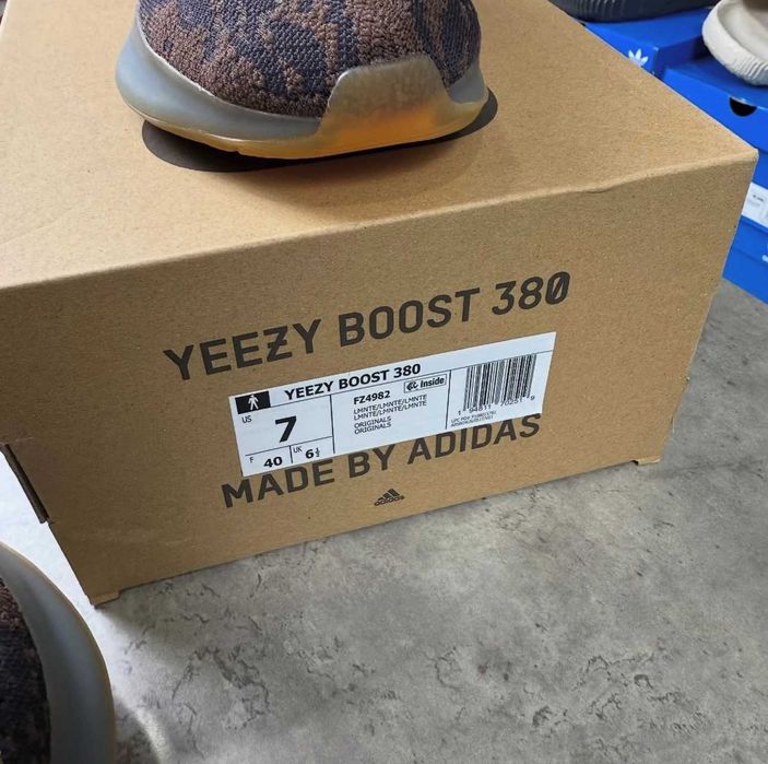 Кросівки Adidas Yeezy Boost 380 ОРИГІНАЛ