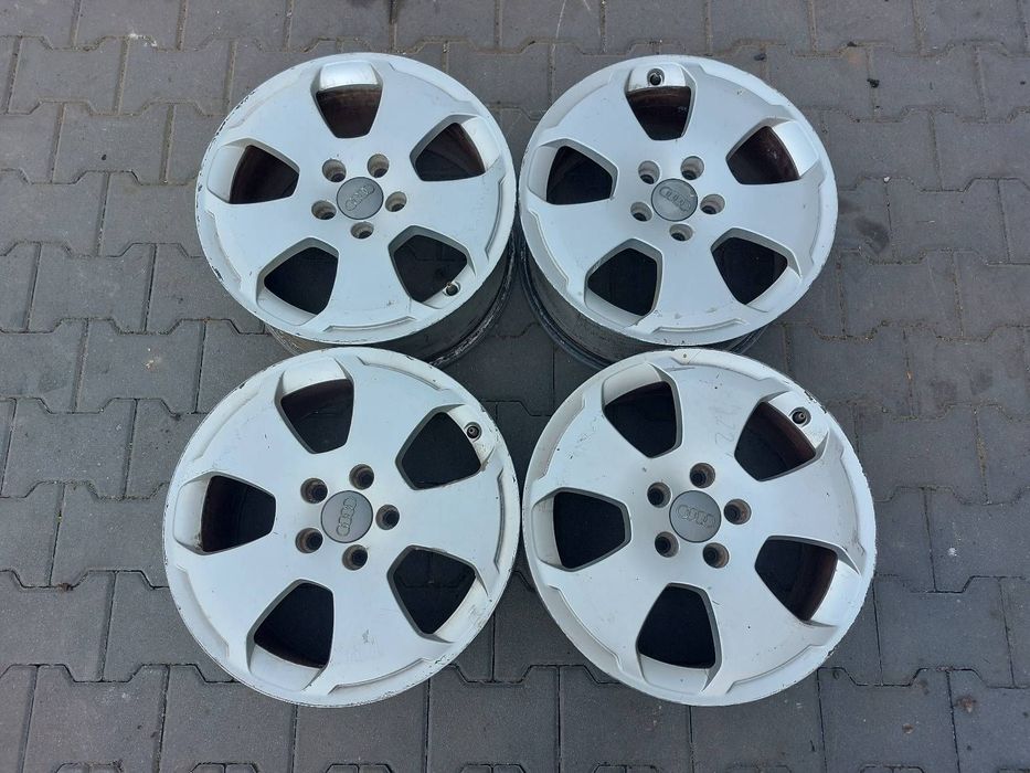 FELGA ALUMINIOWA 4 SZT 5X112 7.5JX17 ET56 FI 57.1 AUDI 8P0601025C