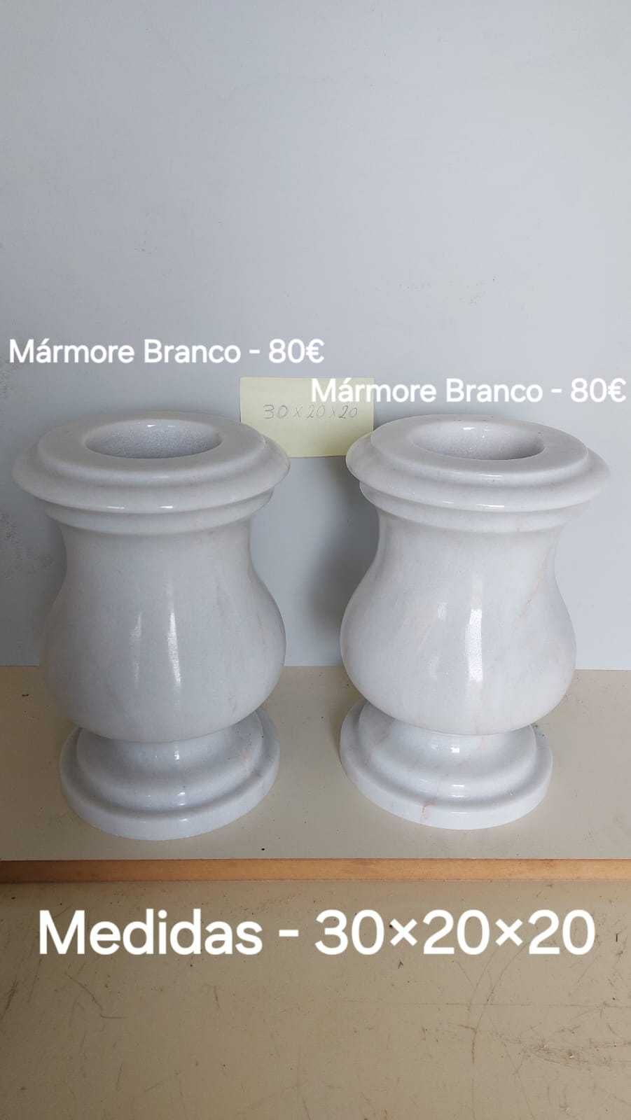Artigos Fúnebres - Vasos e Janinhas em Mármore e Granito para Campas