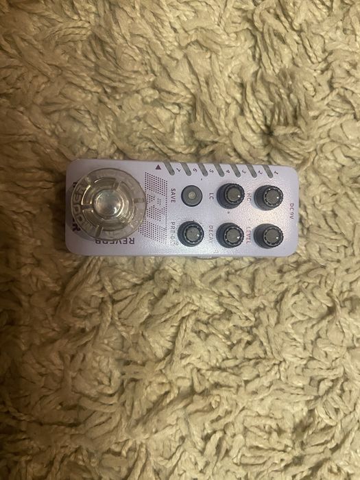 Mooer R7 – компактний і дуже гнучкий реверб з 7 режимами