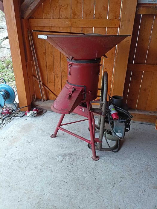 śrutownik do zboża BĄK