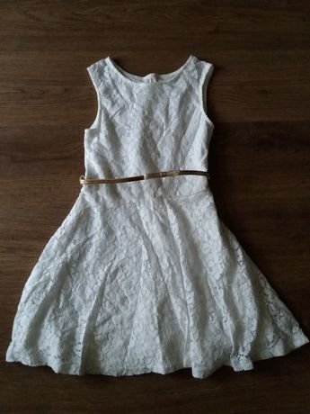 Biała sukienka 146