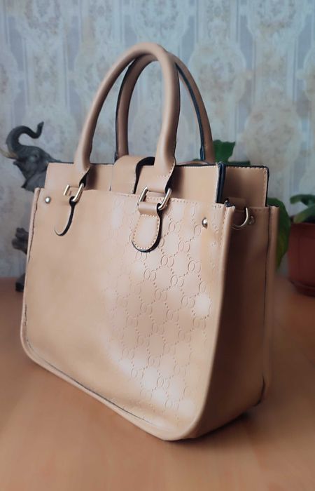 Сумка жіноча. Стильна, ділова.