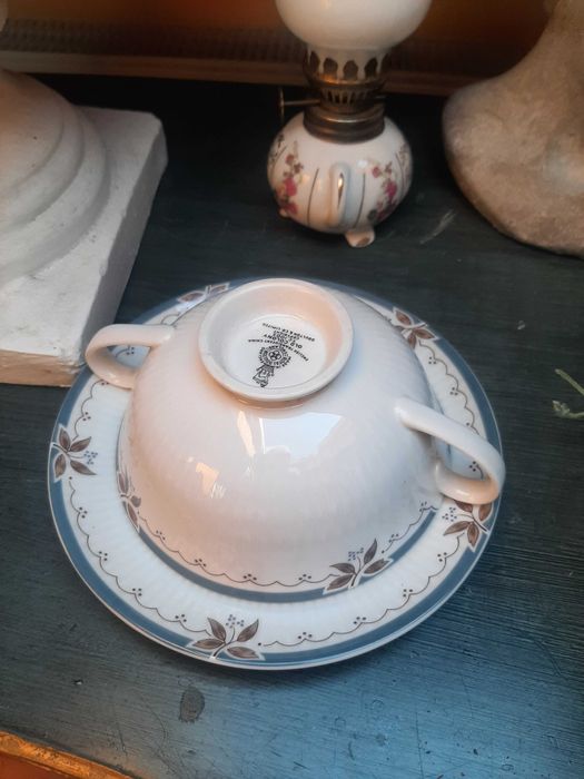 Bulionówka Royal Doulton Anglia