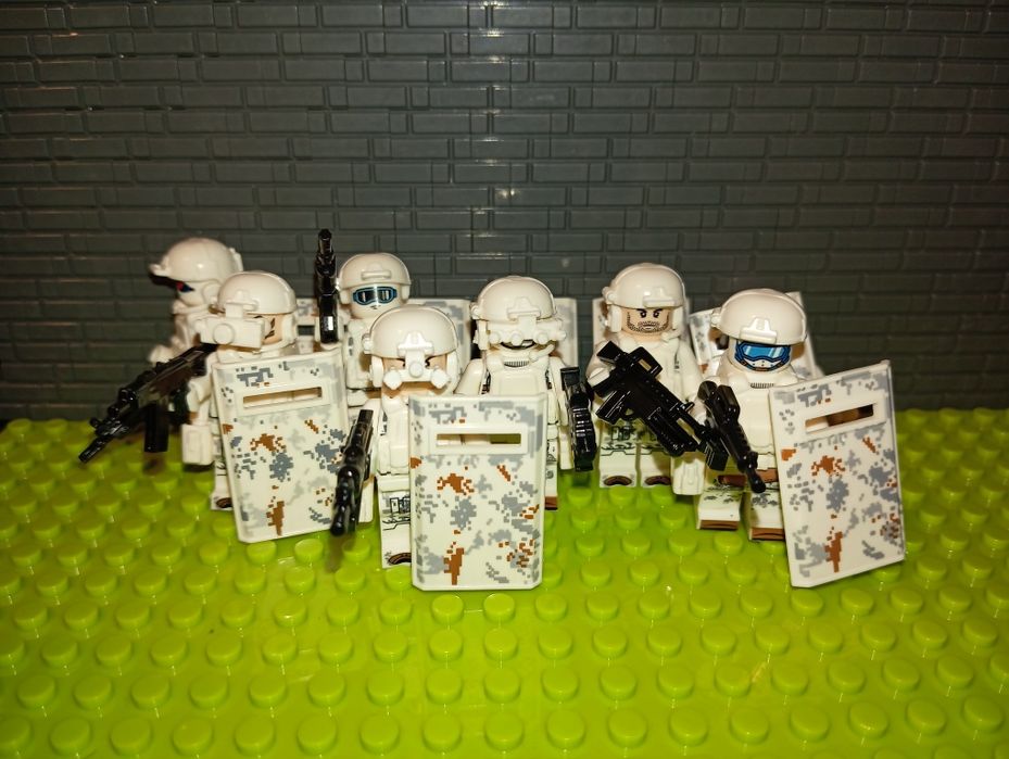 Nowość! Zestaw 8 Figurek jednostki specjalne war żołnierze wojsko