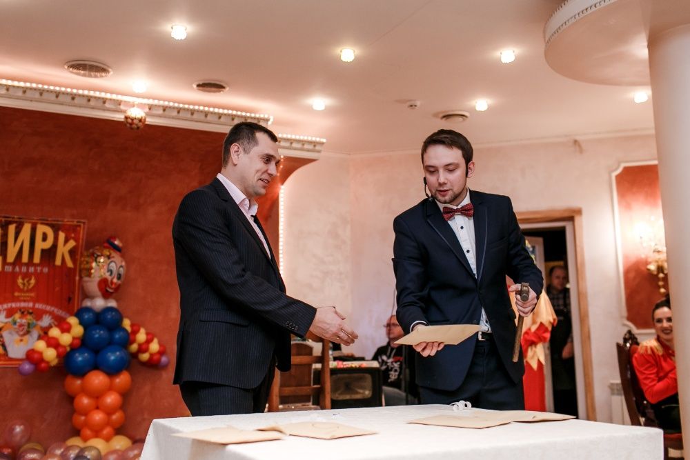 Подарок на Свадьбу, Праздник, Юбилей - Выступление фокусника. Харьков