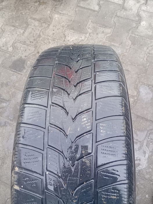 Opony zimowe imperial 215x55x18