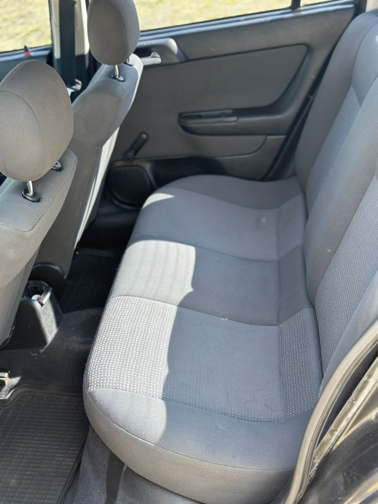 Opel Astra 2008рік 1.6 бензин