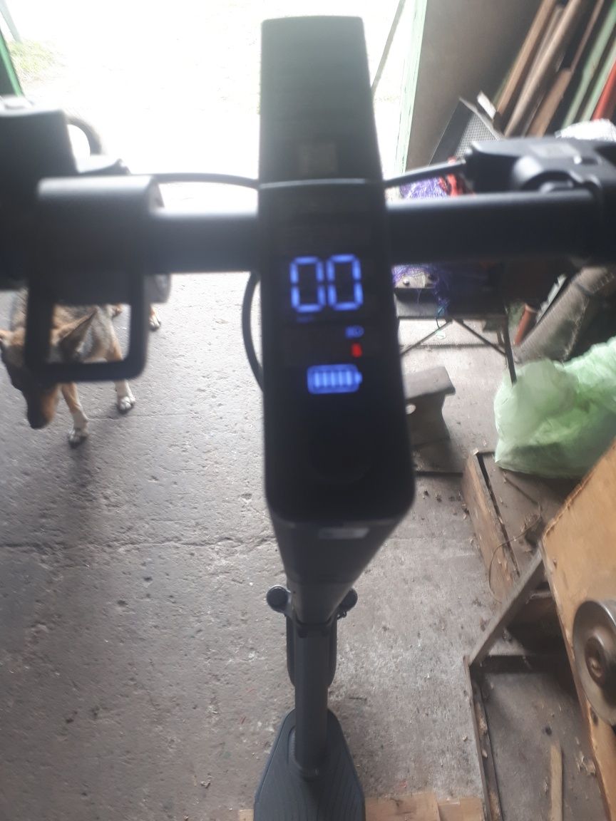 Продам электро самокат