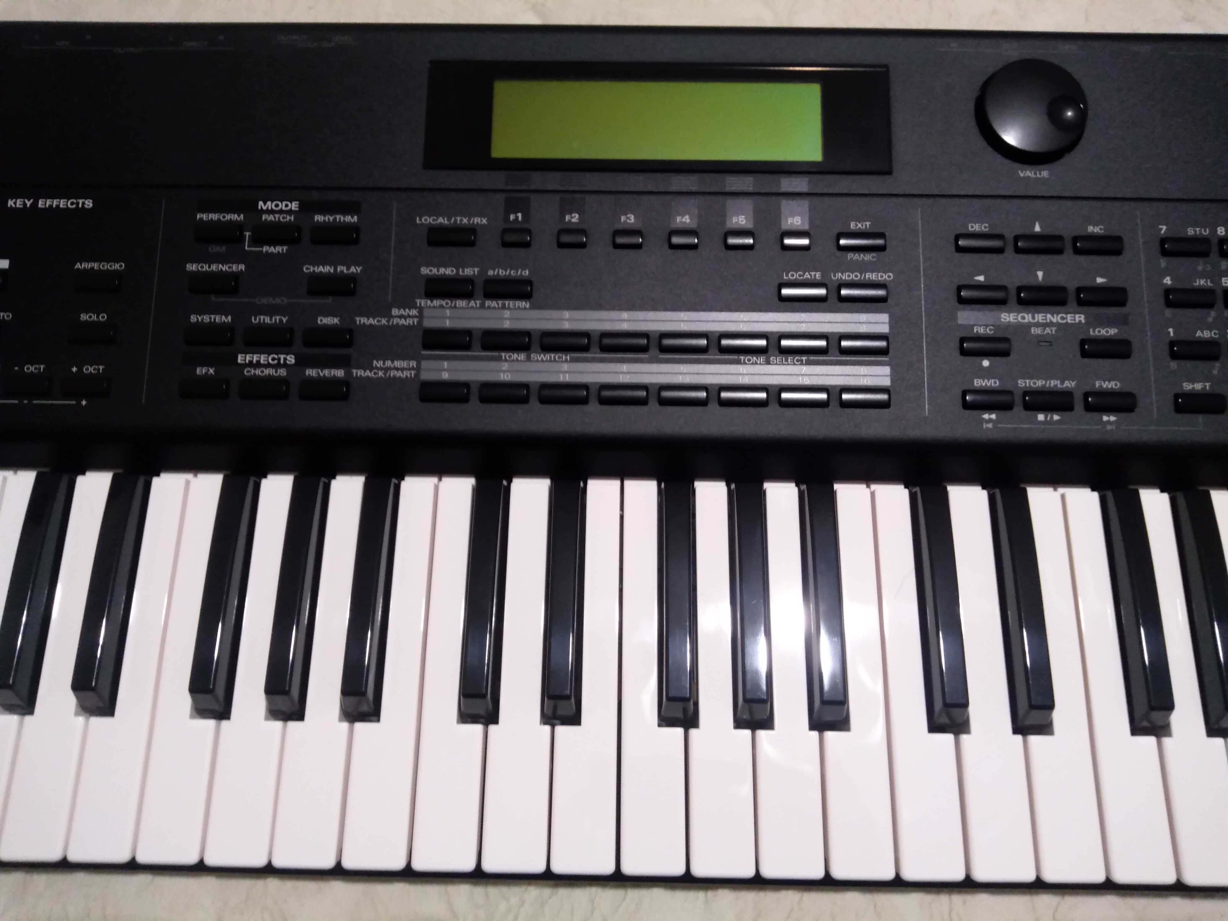 Roland XP80 como novo