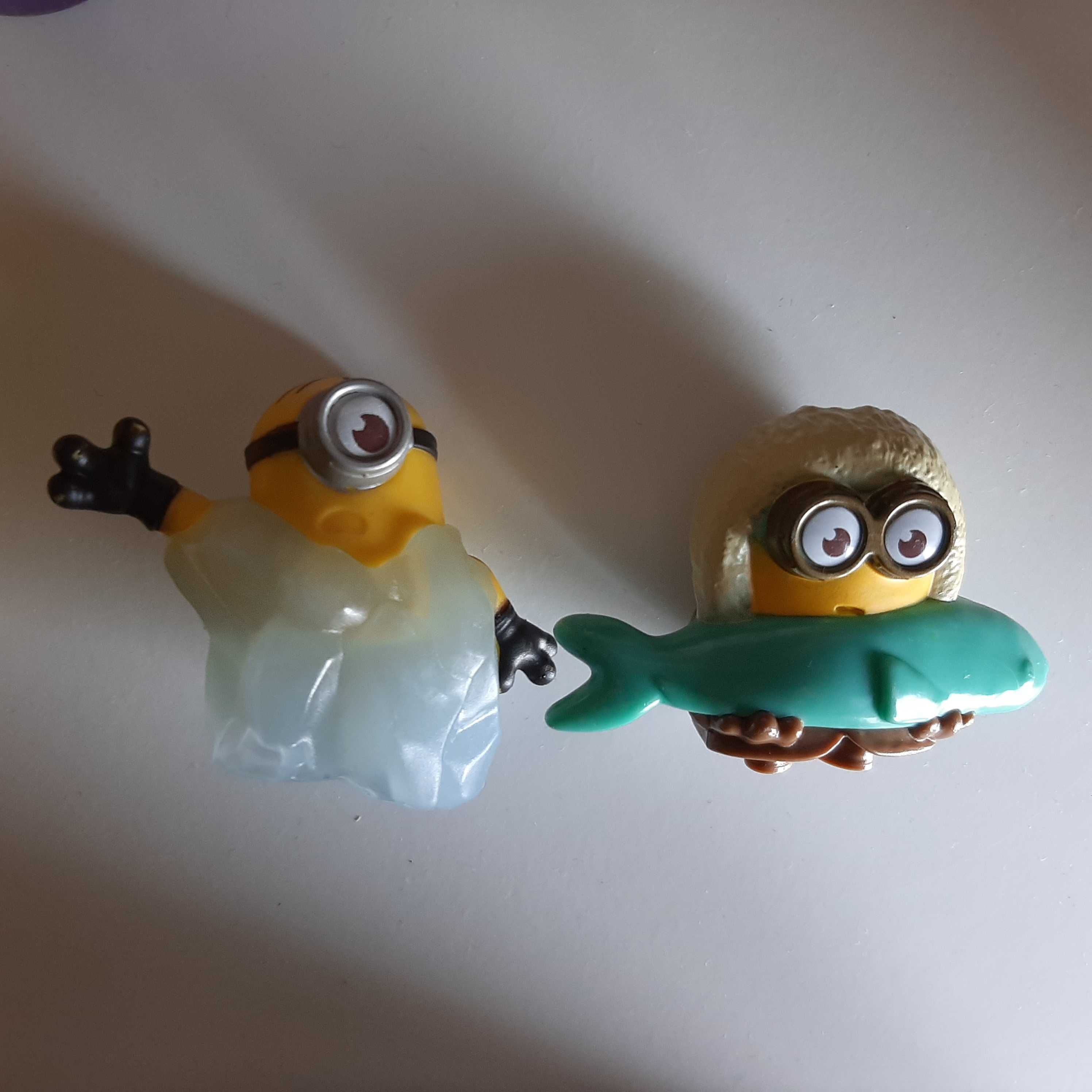 Trzy figurki minionki minionków zabawki