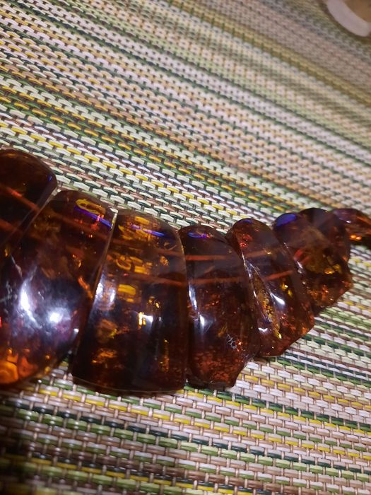 Продаю колье из не обработанного янтаря