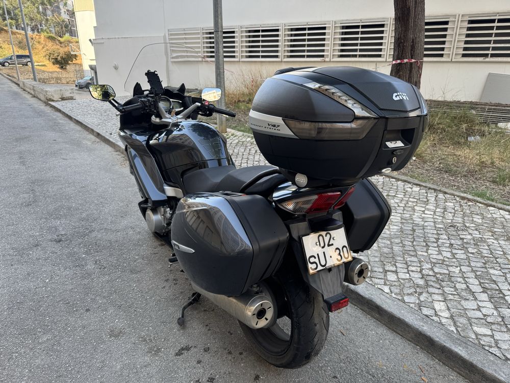 Vendo yamanha FJR1300