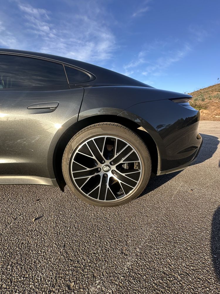 Porsche Taycan/Iva dedutível