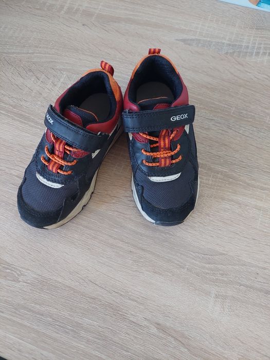 Buty dziecięce Geox rozmiar 27