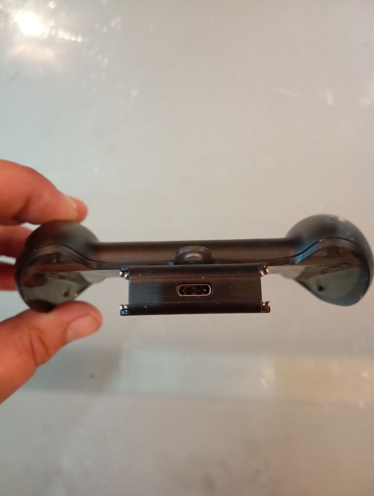 Joy-Con (par) + Base Carregamento 4x + Grip com Carga – Nintendo Switc