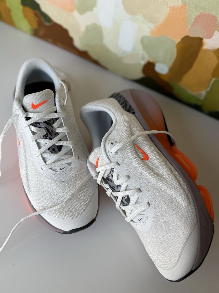 Оригінал! Кросівки Nike Versair PRM, розмір 37,5