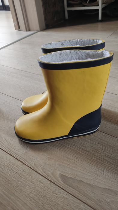 Резиновые сапоги