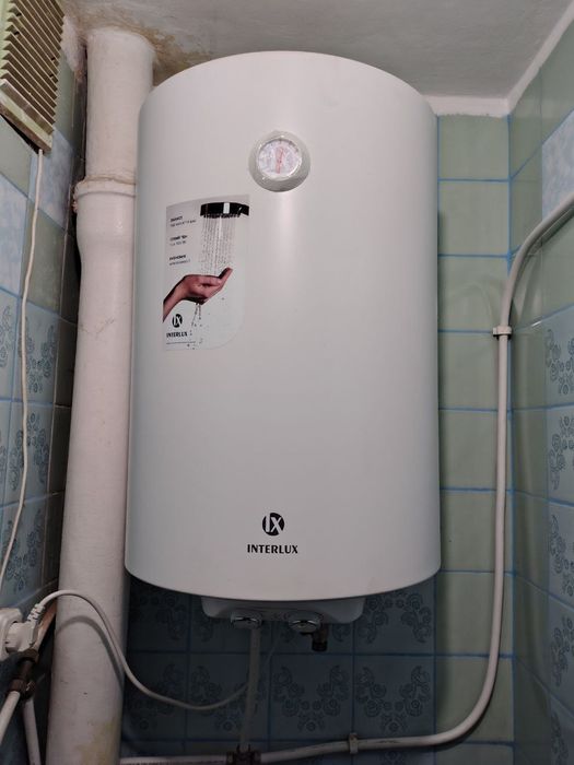 Продам бойлер Interlux IRWH-80MW (80л)