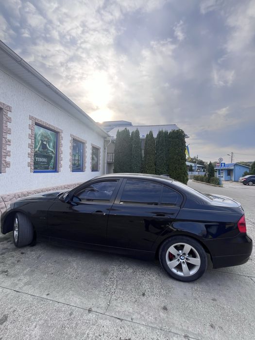 BMW E90  320D Performance