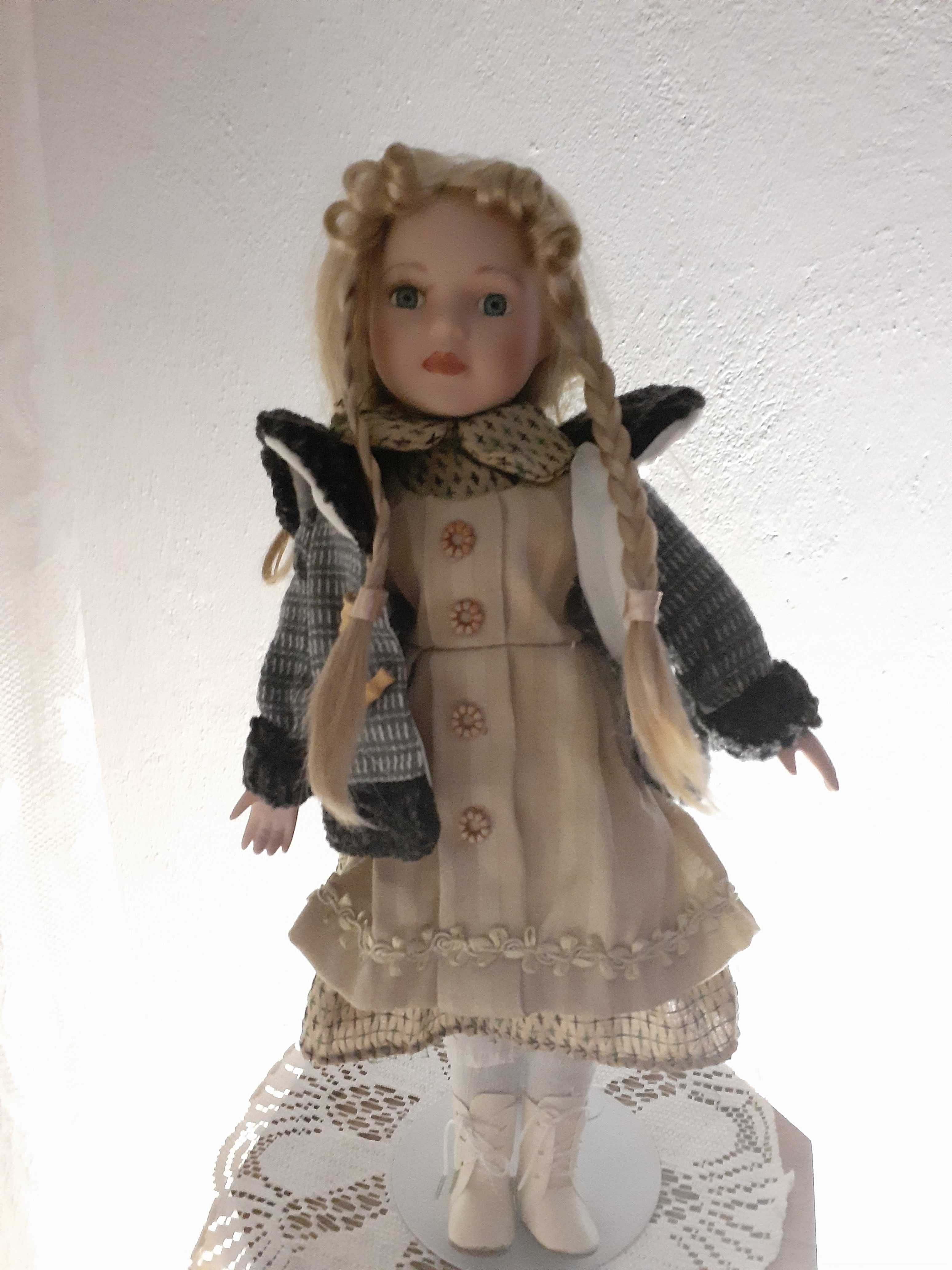 Nowa lalka porcelanowa