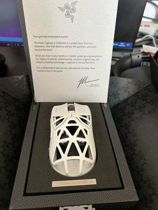 Razer viper signature edition
