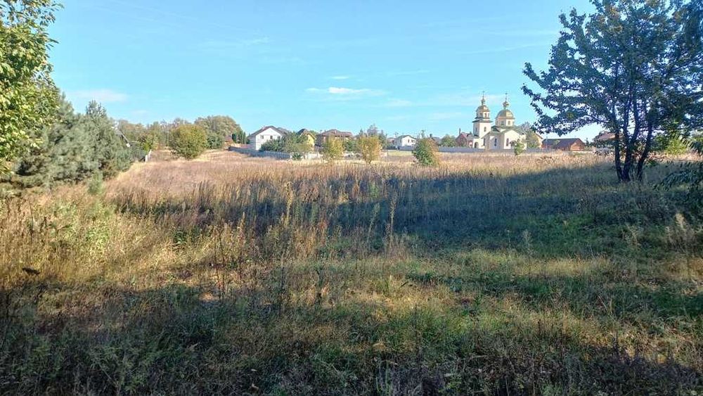 Ділянка 18 соток у Рожівці з прямим виходом до лісу