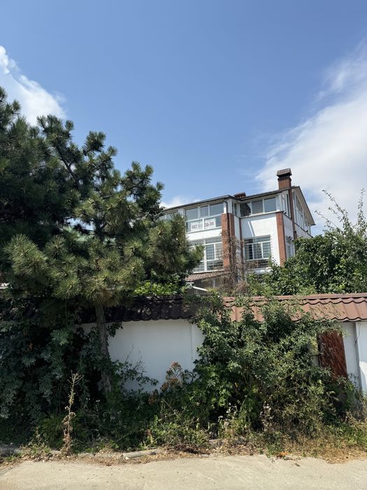 Продам дом в совиньоне ( у моря )