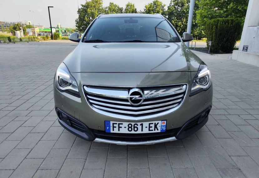 Opel Insignia 2014 дизель 2.0 CDTI 4x4 Country Tourer
