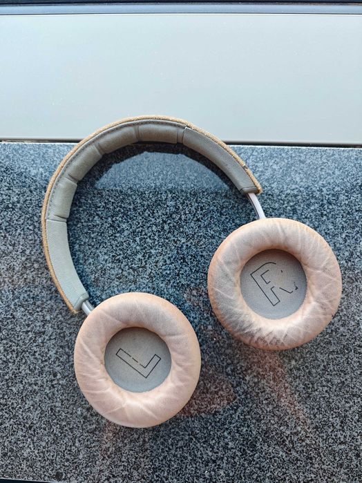 Bang & Olufsen Beoplay H9