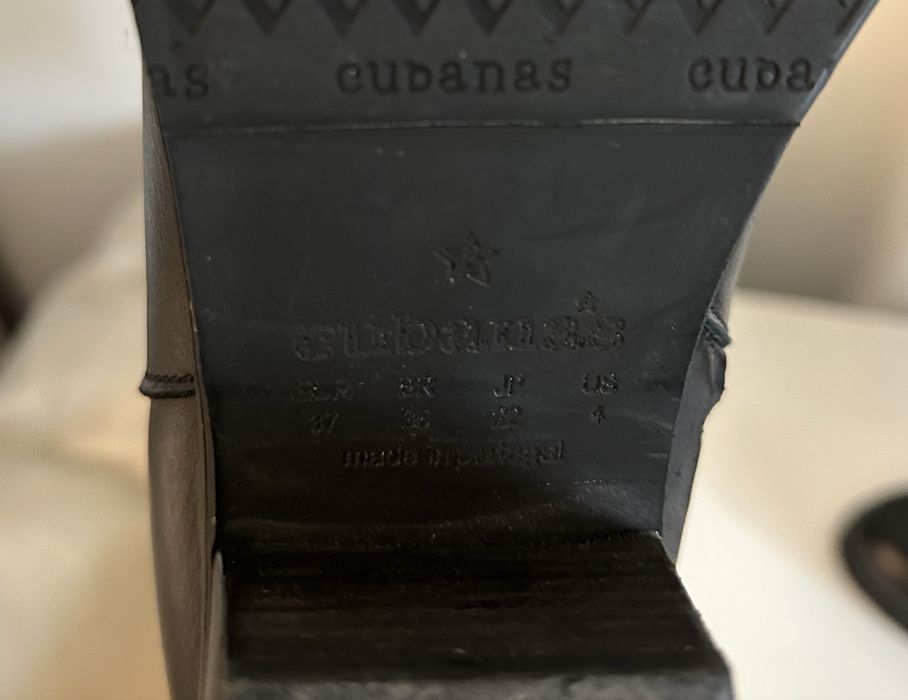 Botas de cano alto pretas Cubanas