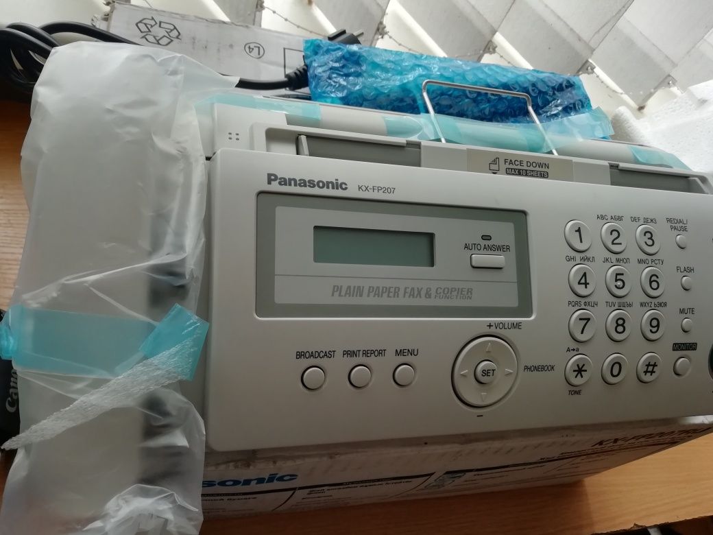 Абсолютно новий факс Panasonic KX-FP207