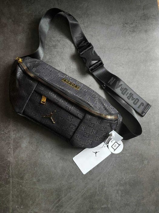 Бананка сумка на пояс Джордан Jordan Сумка через плече Джордан чорна