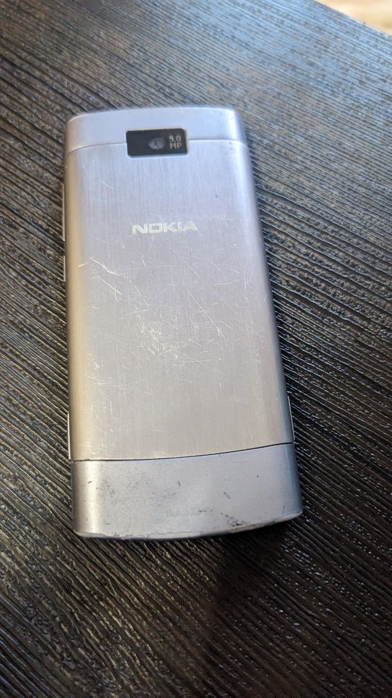 Телефон Nokia x3-02