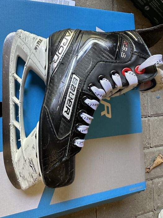 Łyżwy hokejowe Bauer Vapor X3.5 rozmiar 2.5